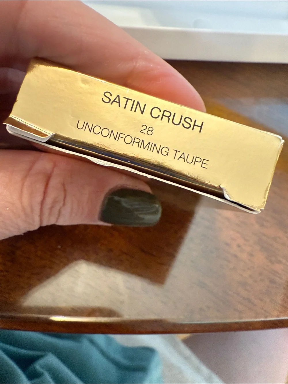 Yves Saint Laurent Satin Crush Mono Eyeshadow 28 Unconforming Taupe